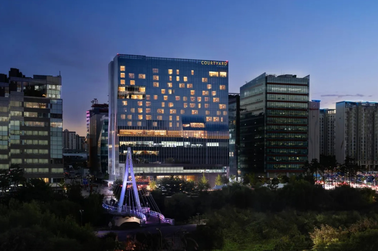 2 courtyard-seoul-pangyo (9).jpg