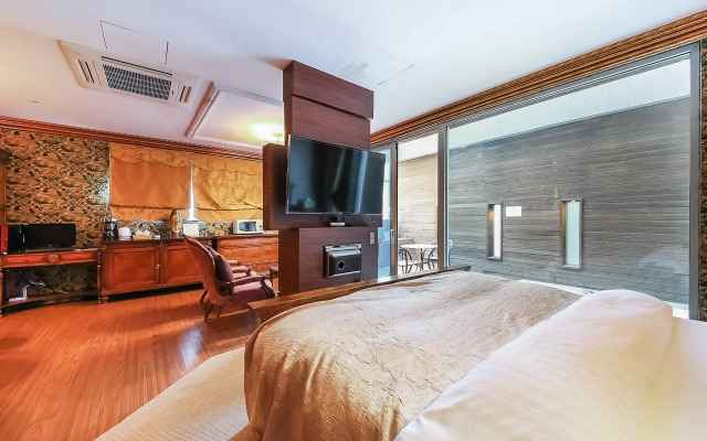 위즈 호텔 (1).jpg