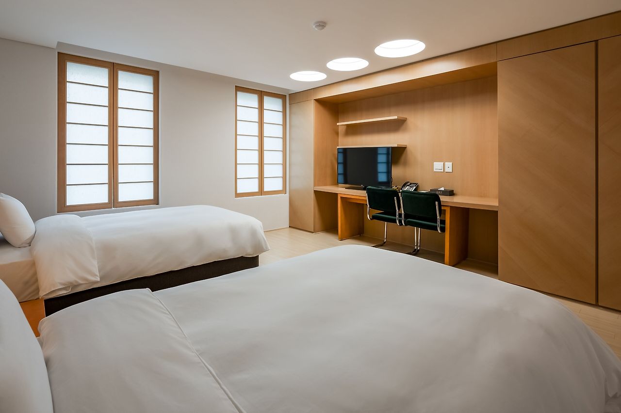 웨스트오브가나안 (6).jpg