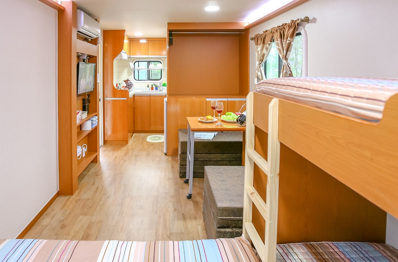 동화카라반 펜션2.jpg