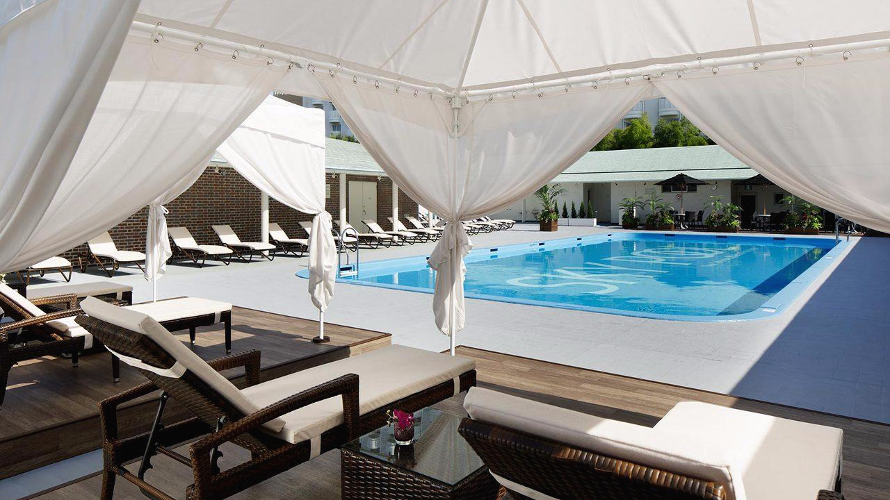 Sky-Pool2-Grand-Prince-Hotel-New-Takanawa-Tokyo3.jpg
