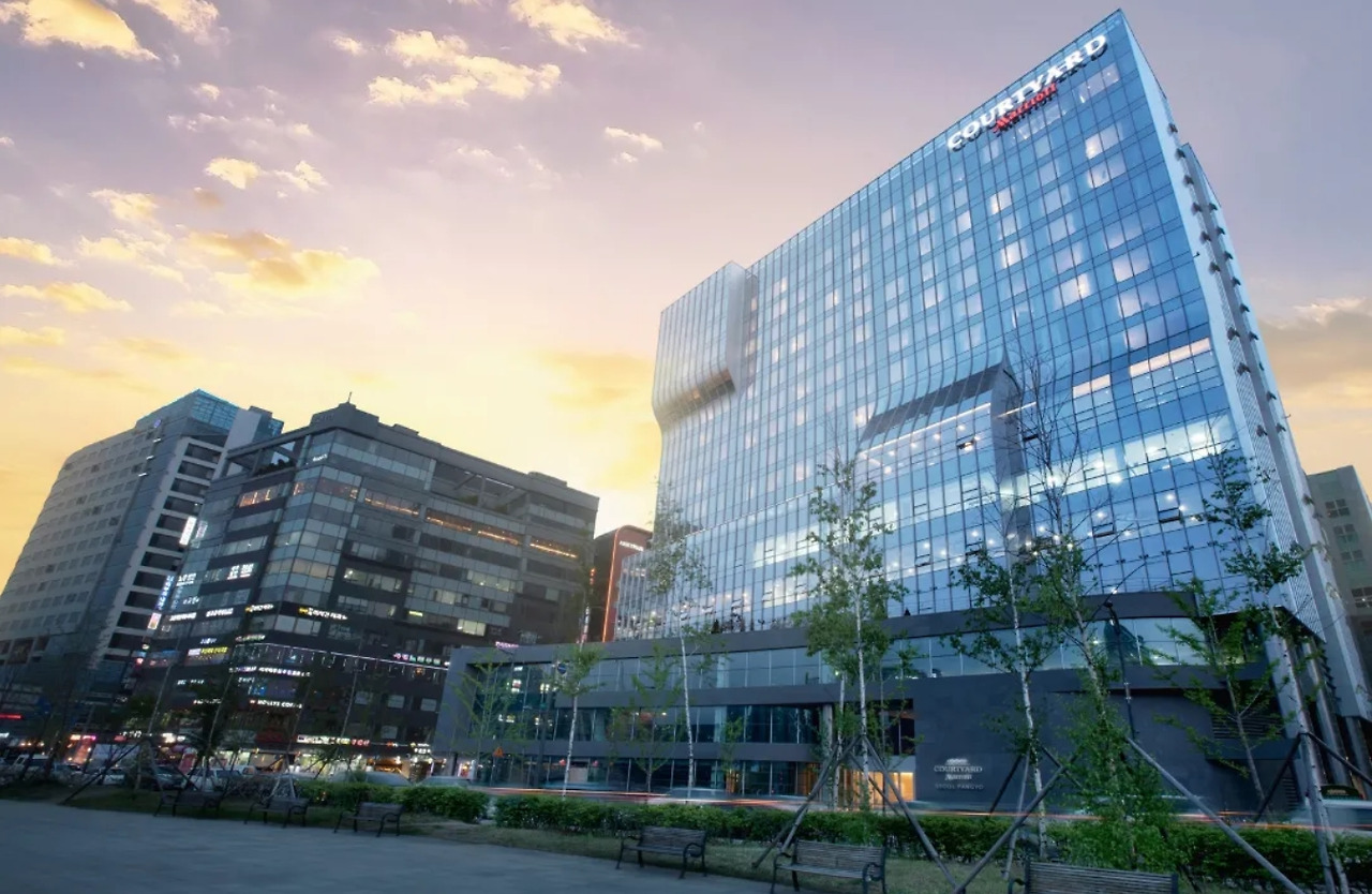 2 courtyard-seoul-pangyo (10).jpg