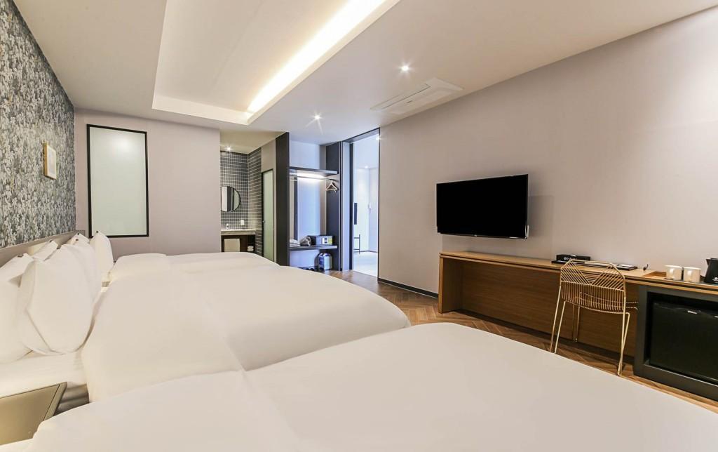 perfect-hotel (2).jpg