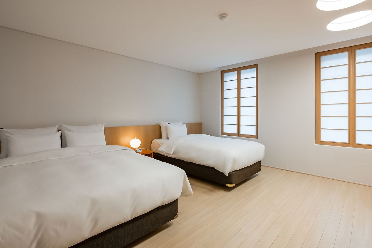 웨스트오브가나안 (7).jpg