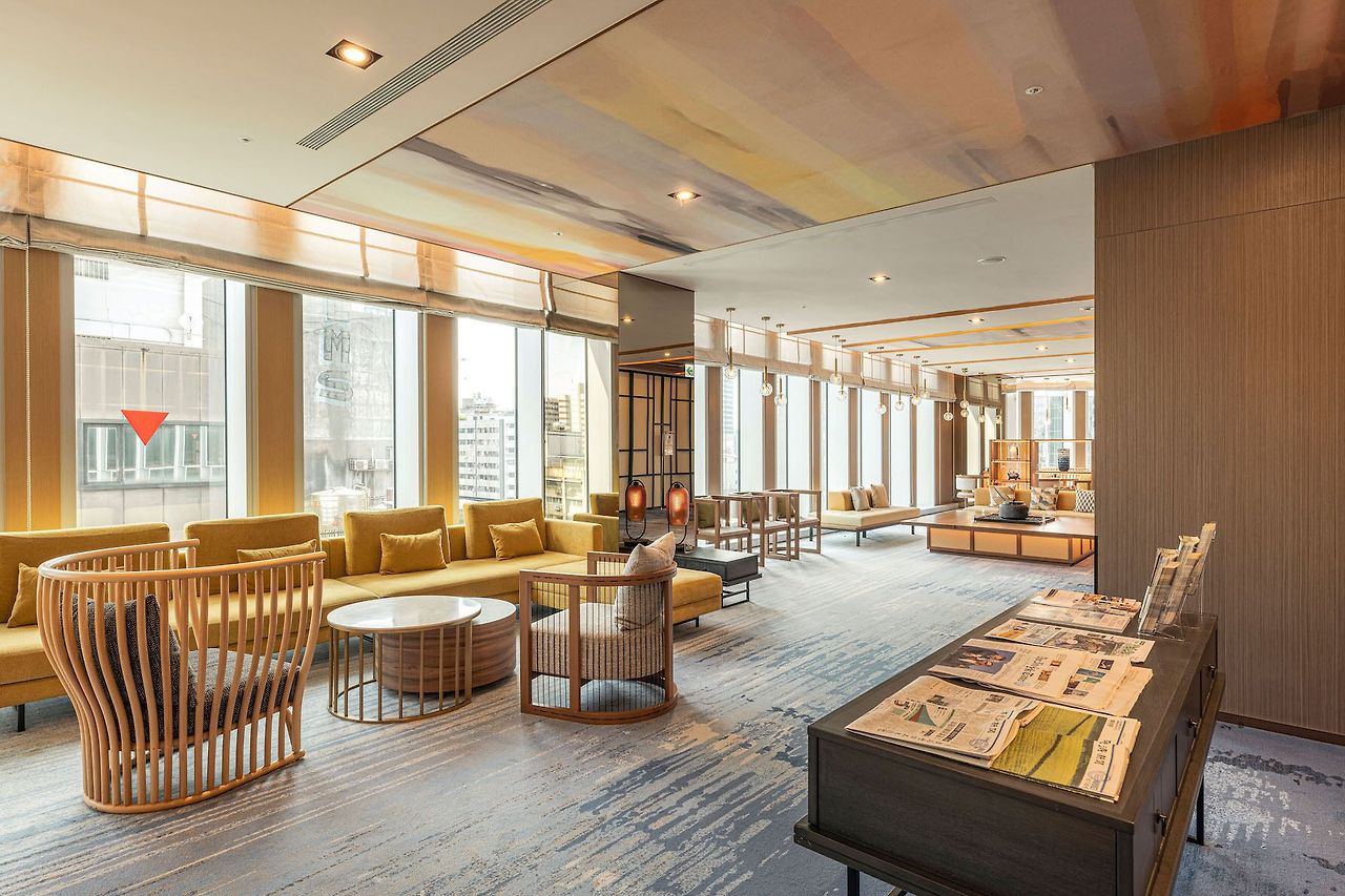 2_솔라리아 니시테츠 (1).jpg