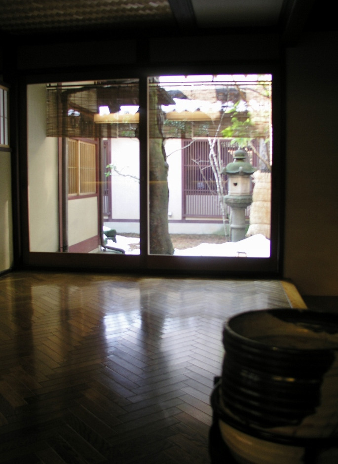 Komatsu_1_147 (2)(685x940).jpg