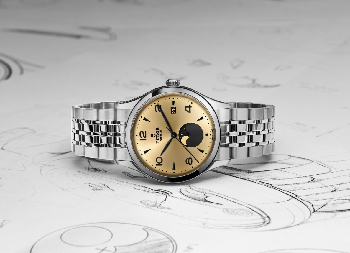 TUDOR_NP25_TUDOR-1926-LUNA_Lifestyle_4.jpg