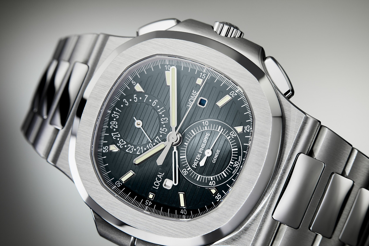 patek-philippe-nautilus-travel-time-chronograph-ref. 5990-1A-011 (1).jpg