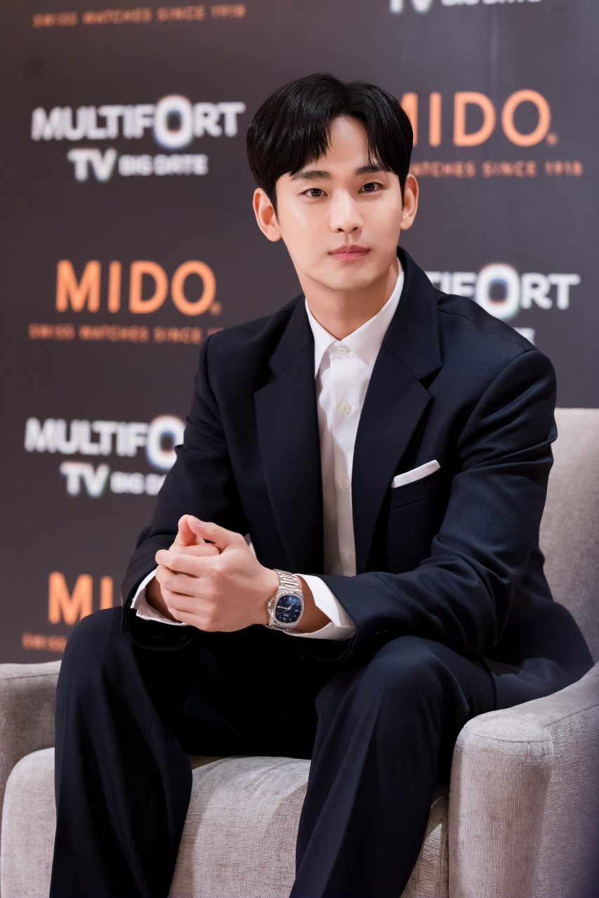 미도_멀티포트 TV 빅 데이트 론칭행사_김수현_02.jpg