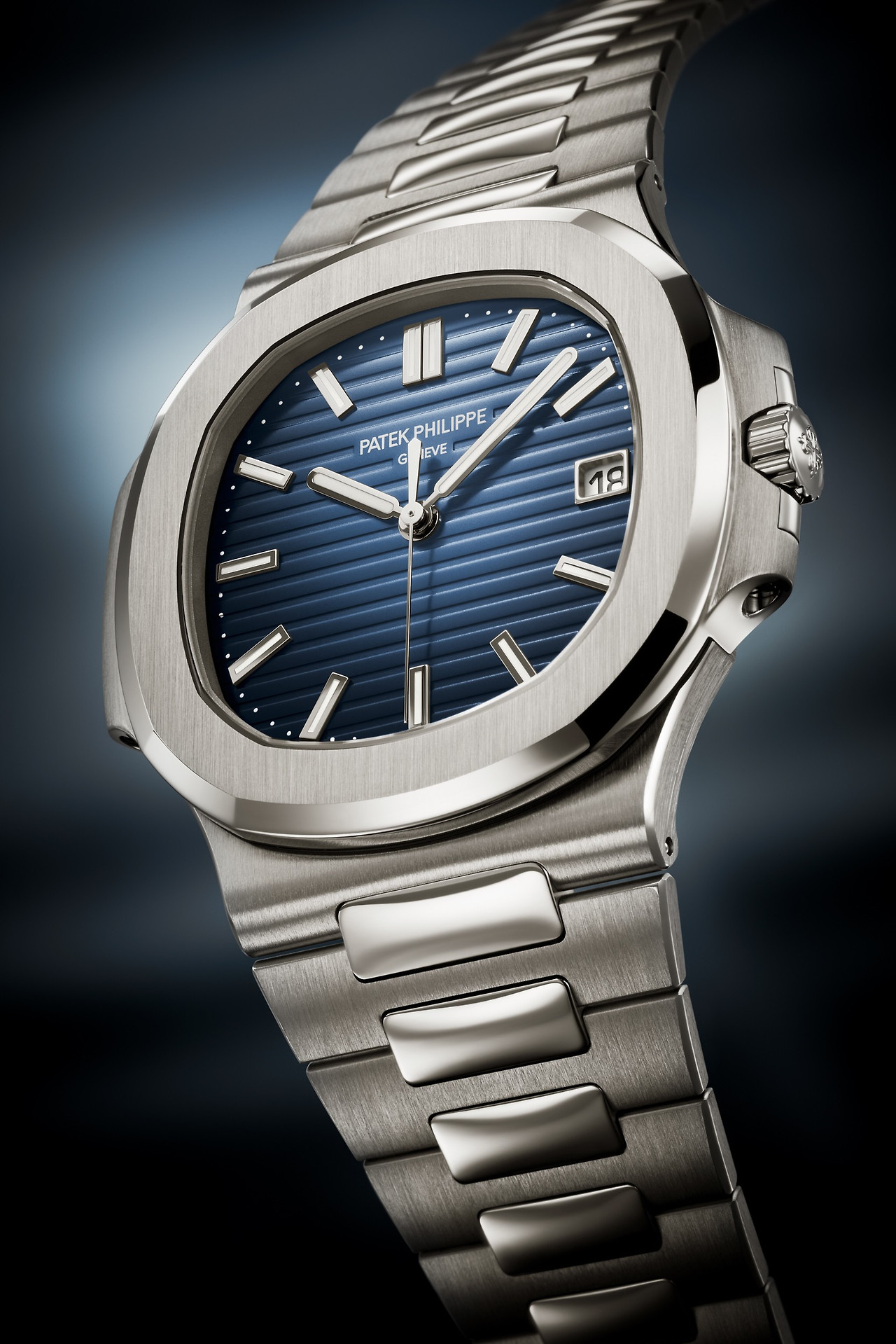 patek-philippe-nautilus-ref. 5811-1G (5).jpg