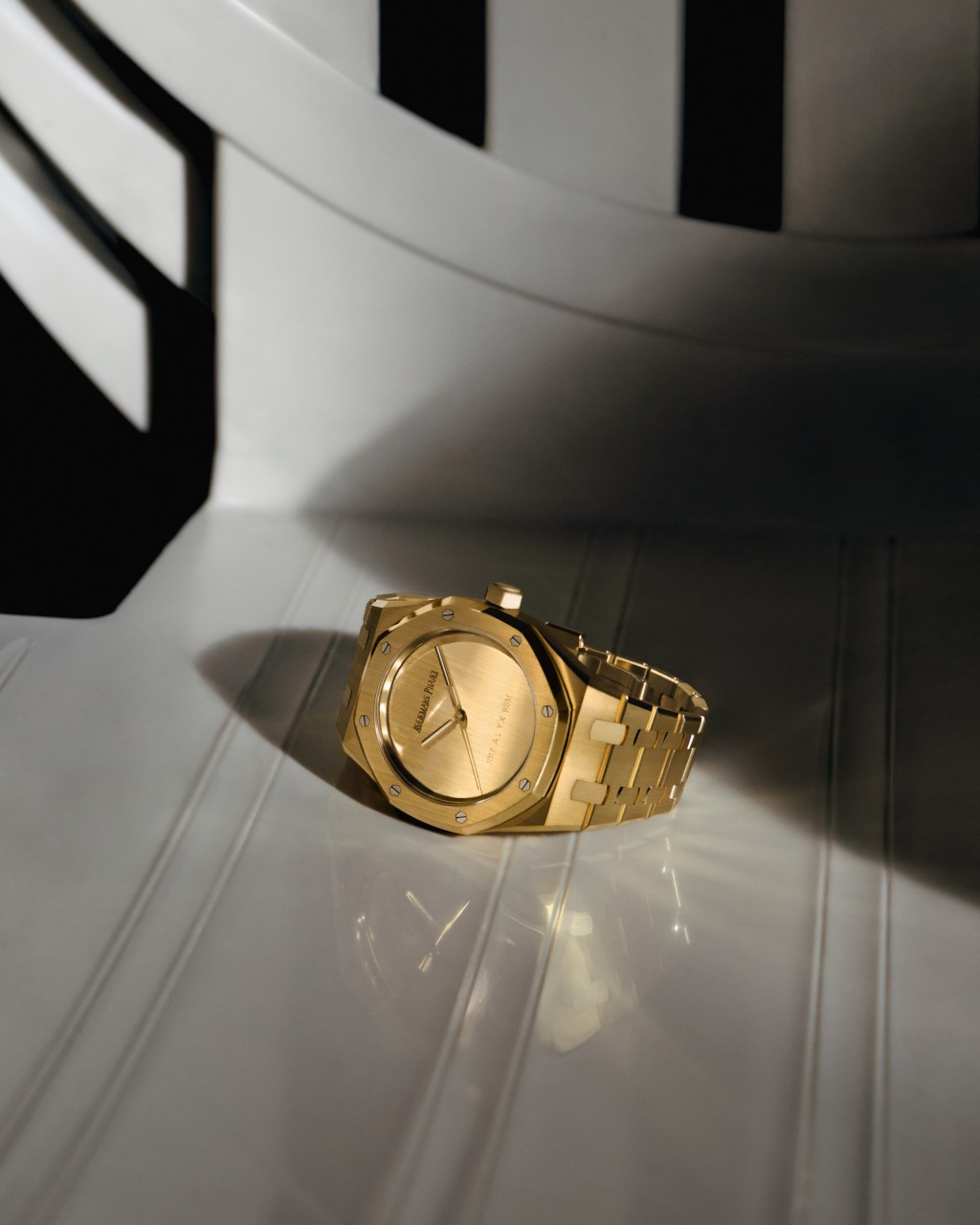 오데마 피게 로열 오크 셀프와인딩 37mm_01.jpg