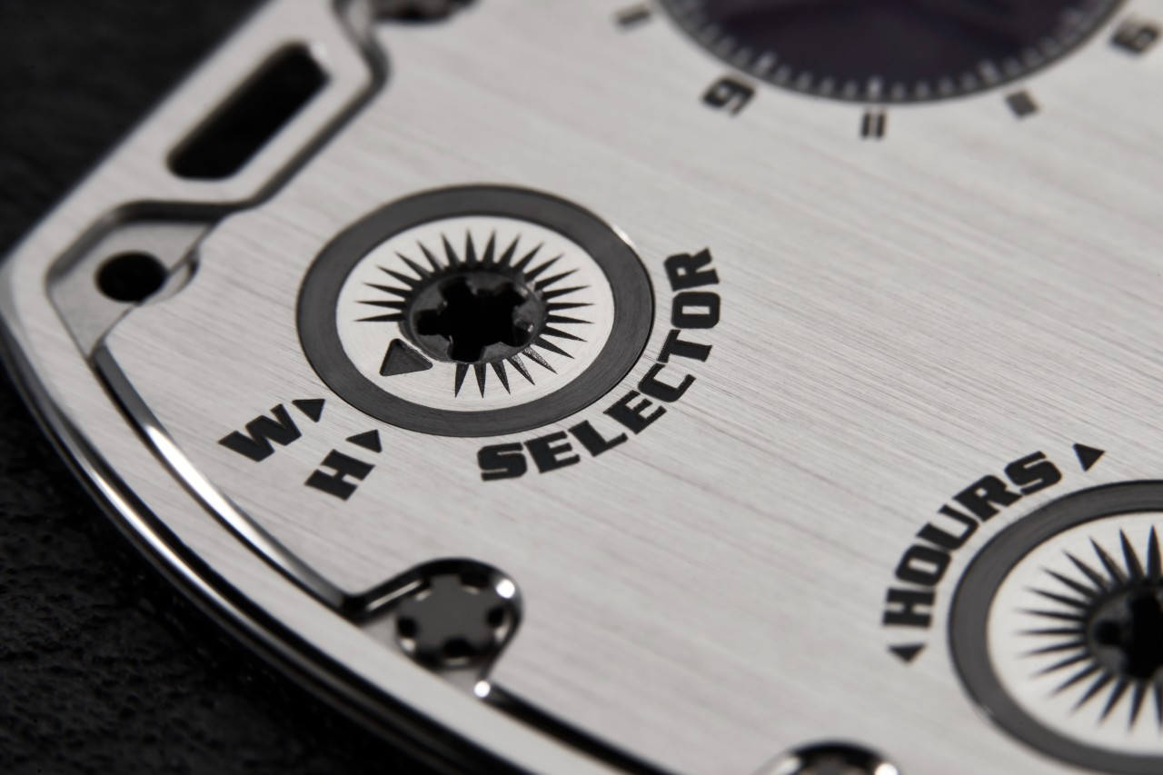 Richard-Mille-RM-UP-01-Ferrari-close-up-function-2.jpg