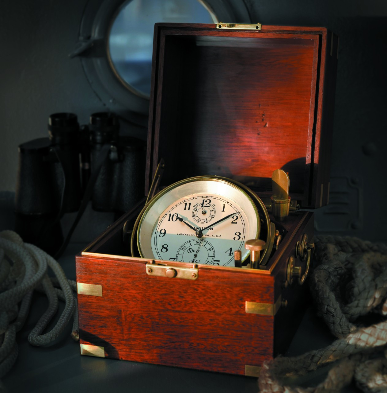 해밀턴 밀리터리 마린 크로노미터 1941년 Hamilton___Military_Marine_Chronometer_Model_21_1941.jpg