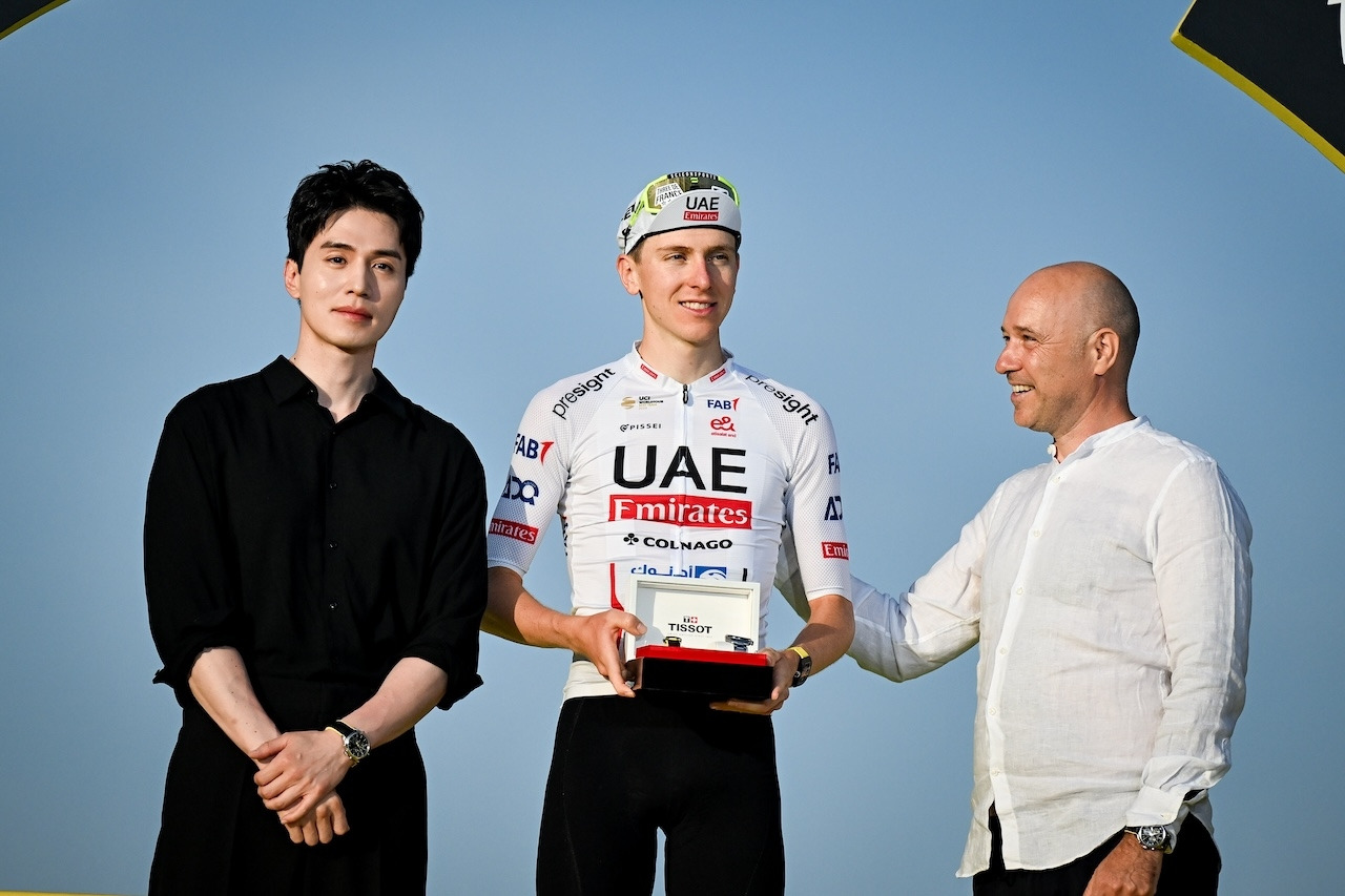 투르 드 프랑스 2024 피날레를 함께한 티쏘 앰배서더 이동욱.jpg