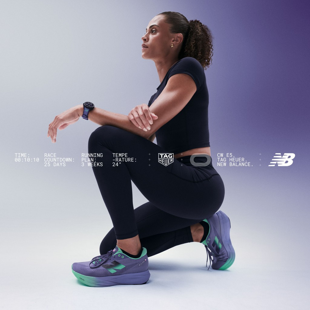 태그호이어 커넥티드 칼리버 E5 x 뉴발란스 (1).jpg