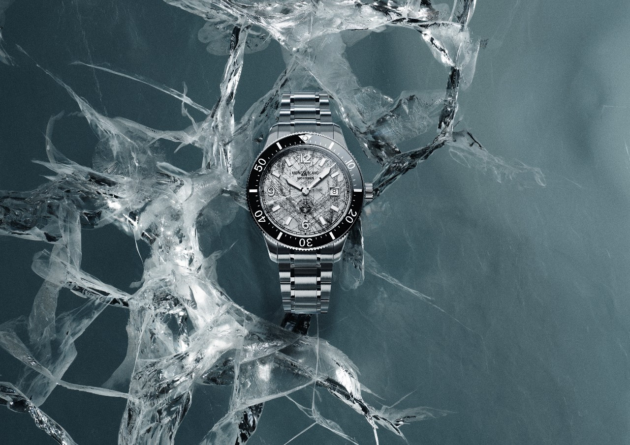 몽블랑 1858 아이스드 씨 오토매틱 데이트 그레이.jpg