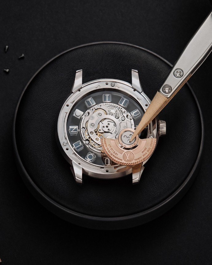 HIGHWATCHMAKING_SPINTIME25_STILL_SF_08_STELLAR_1080x1350.jpg