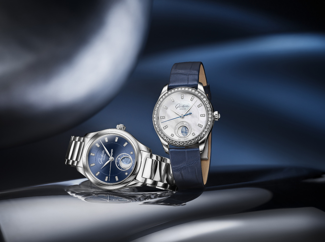 1-35-14-03-02-14 1-35-14-02-12-04 Serenade Luna Couple2 sRGB.jpg