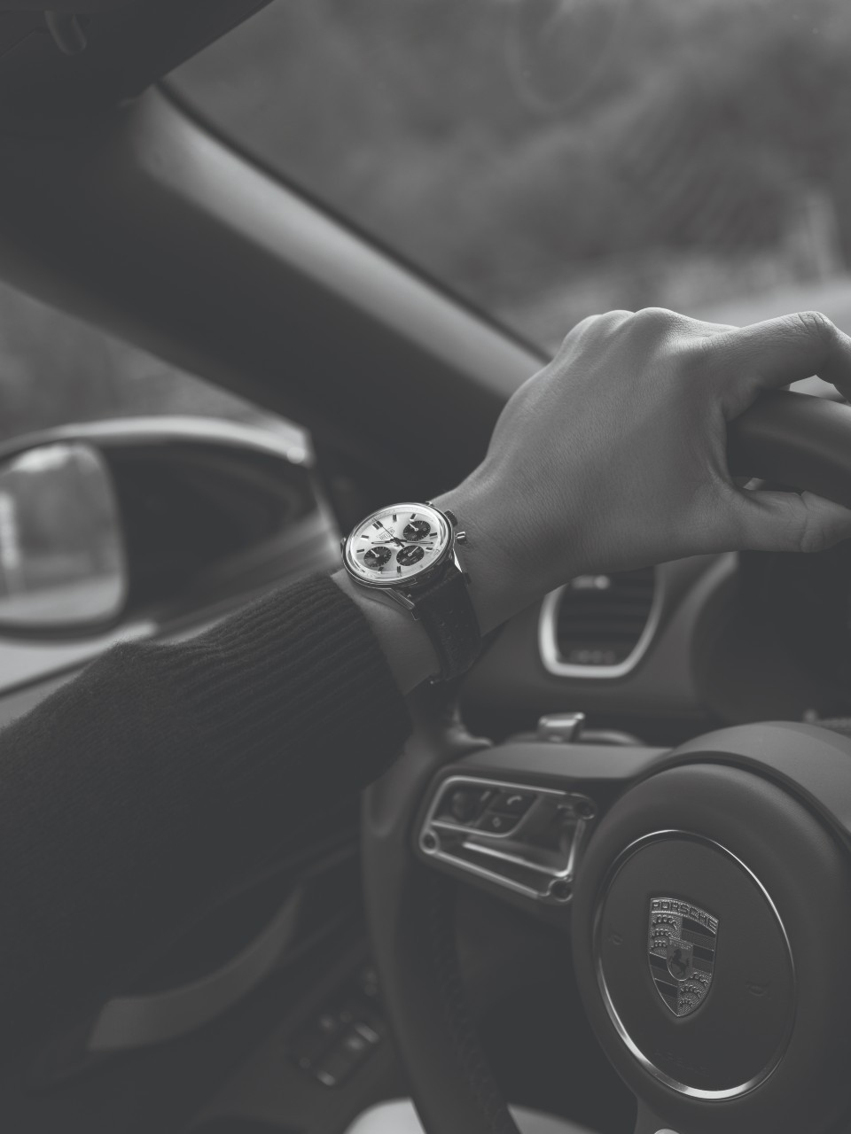 태그호이어_까레라 크로노그래프 60주년 기념 에디션_02.jpg