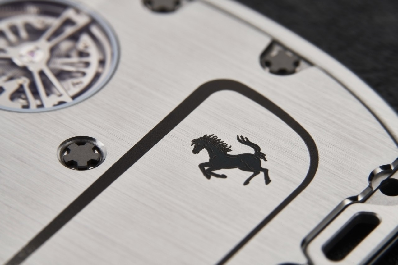 Richard-Mille-RM-UP-01-Ferrari-close-up.jpg