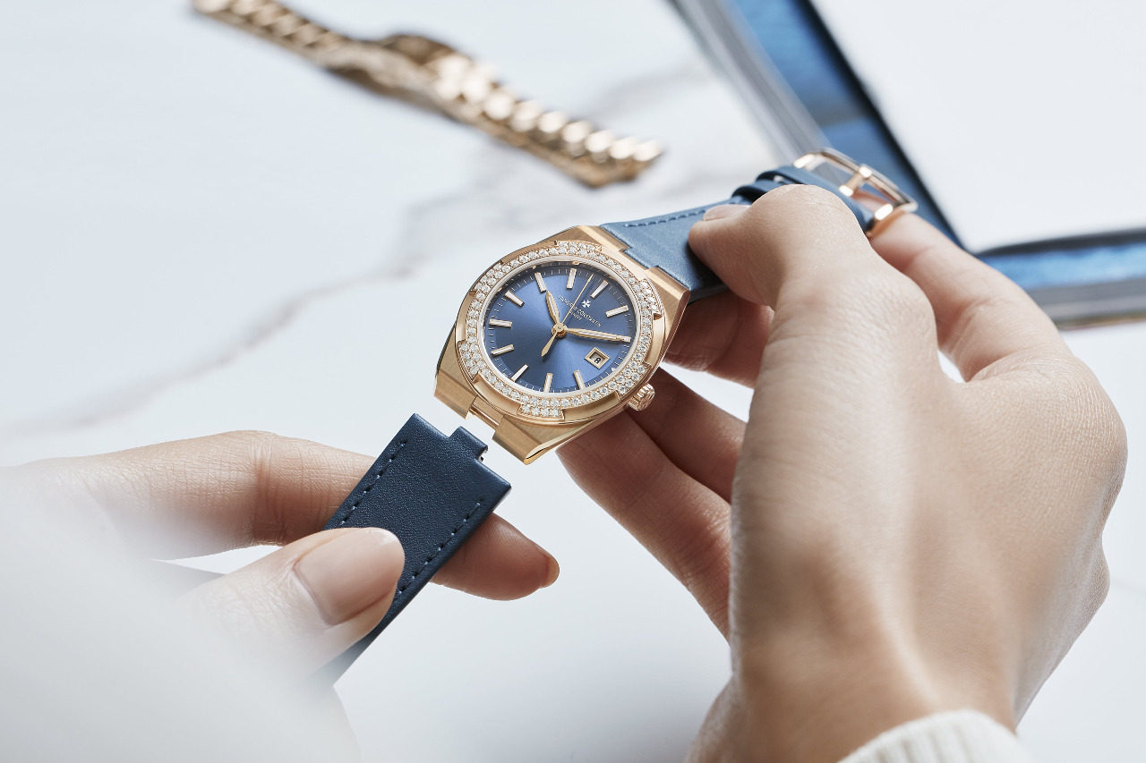 바쉐론 콘스탄틴 오버시즈 쿼츠 (8).jpg