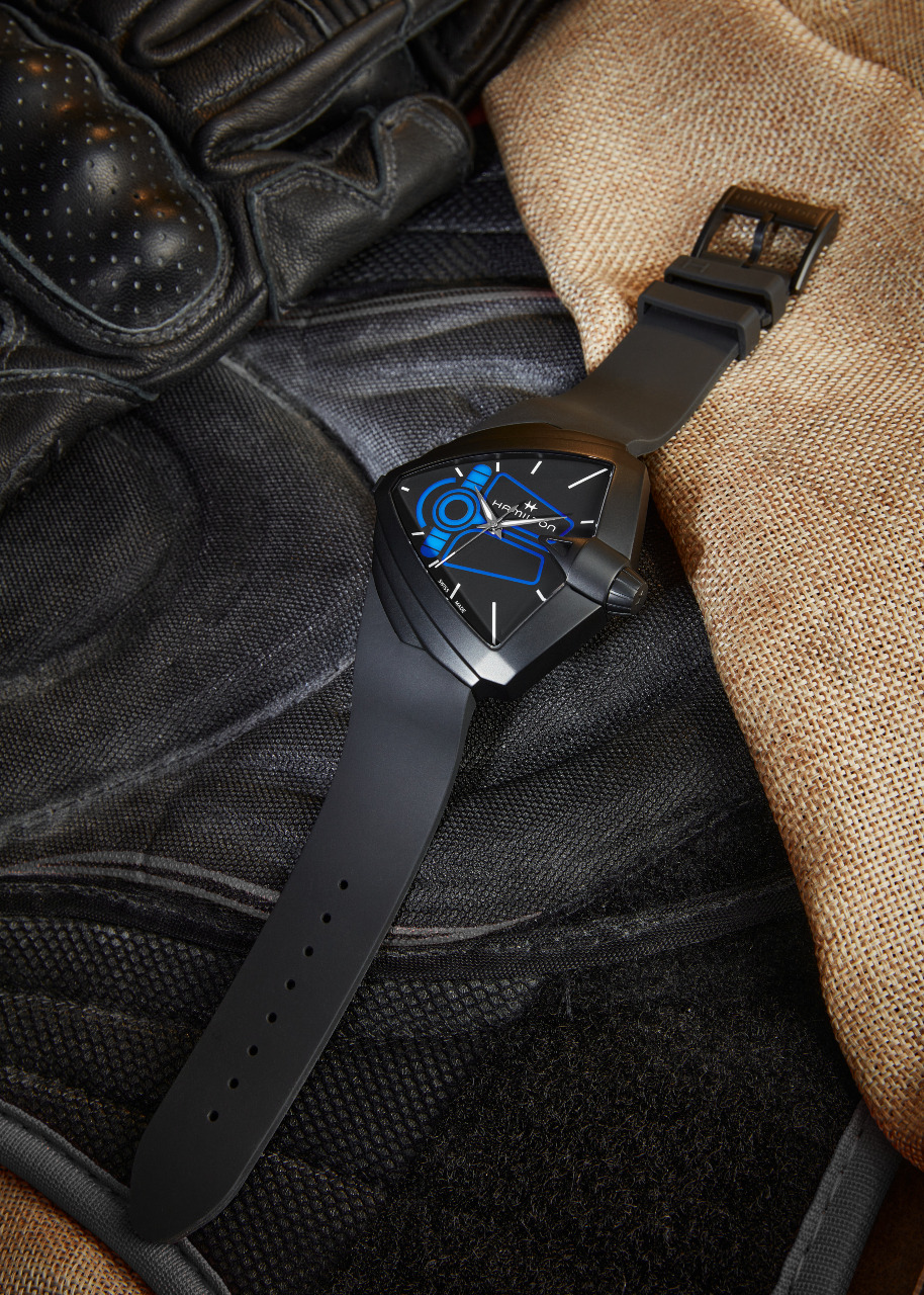 Hamilton Ventura Edge_H24624330_Lifestyle 1.jpg