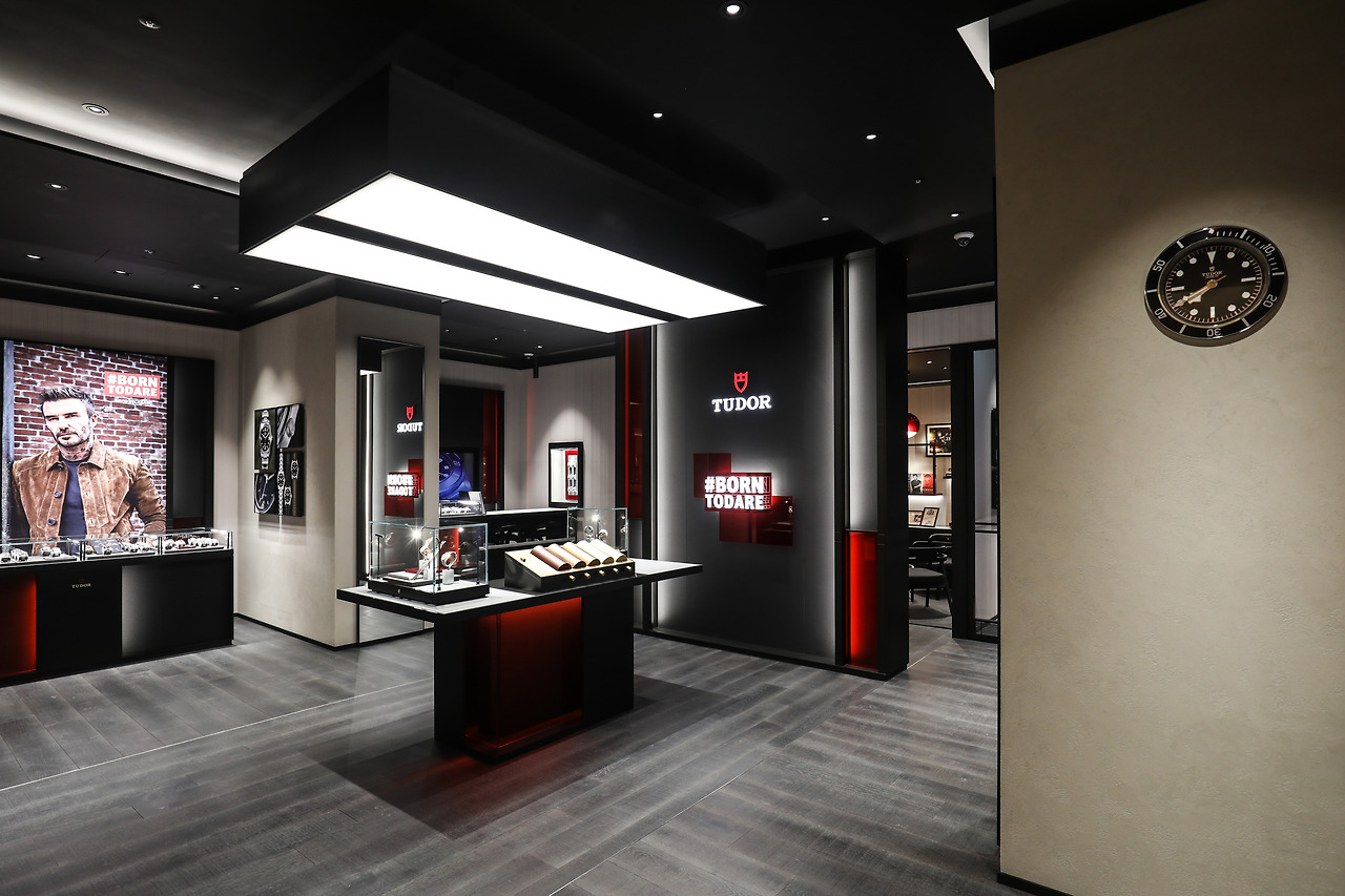 2 내부 튜더, 판교점 부티크 이미지 (2).jpg