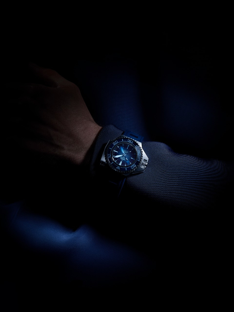 오메가_씨마스터 프로페셔널 600.jpg