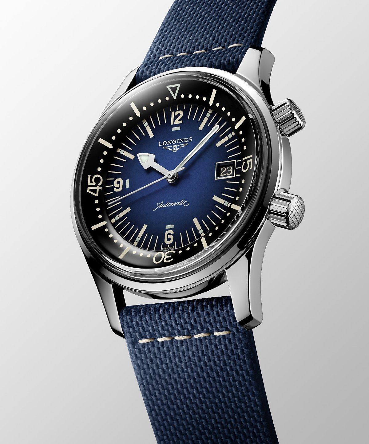 LONGINES-LEGENDDYVER-BLUE3.jpg