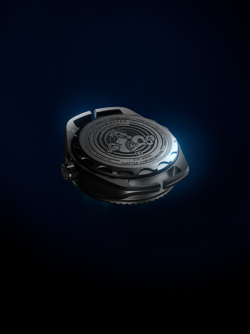 씨마스터 플래닛 오션 울트라 딥 back case omega.jpg