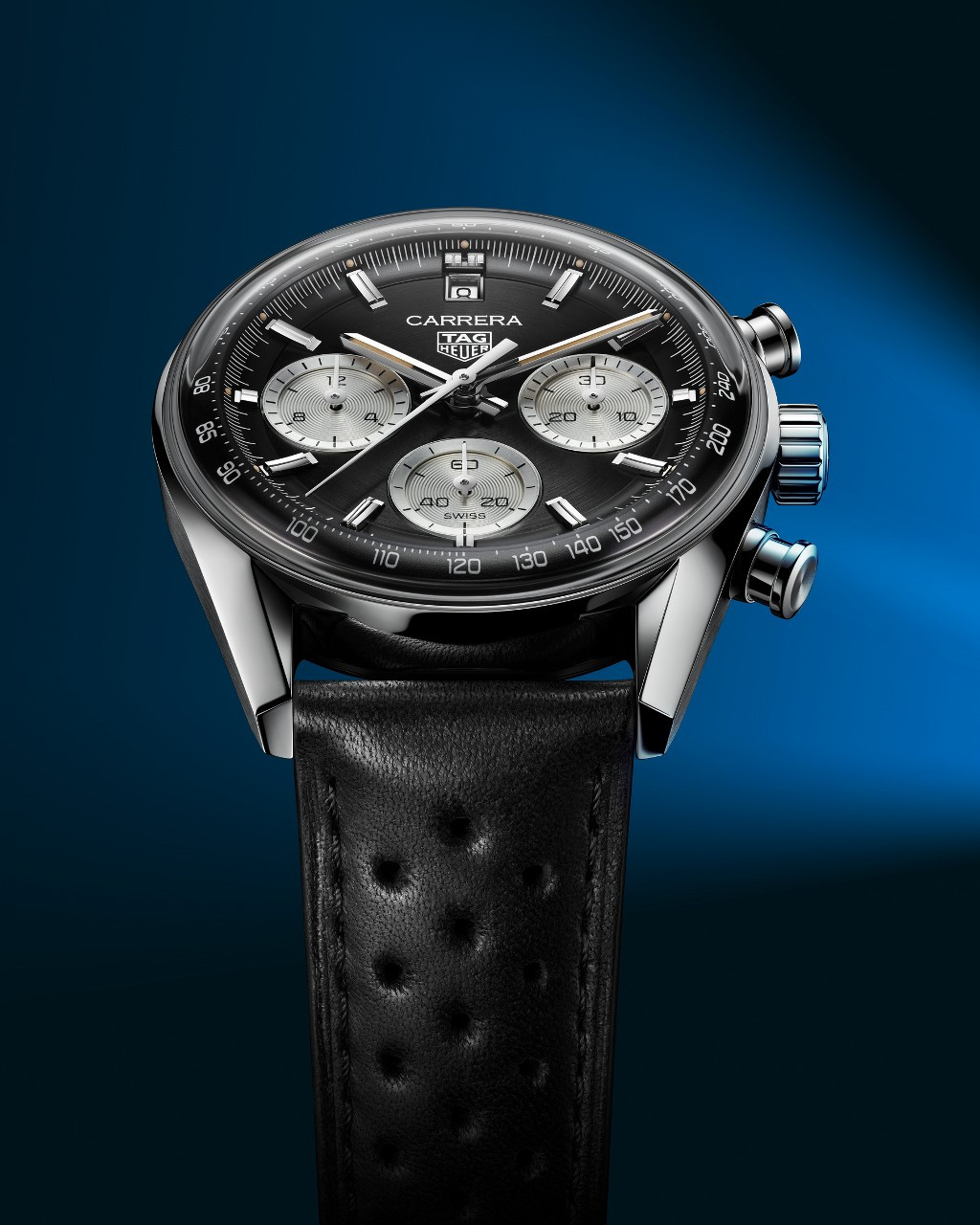 태그호이어_까레라 크로노그래프 글라스박스_2.jpg