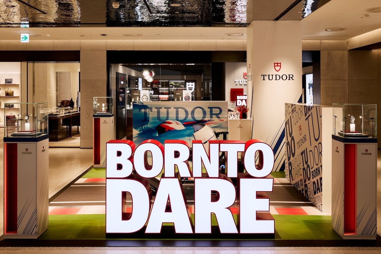 튜더 더 현대 팝업.jpg