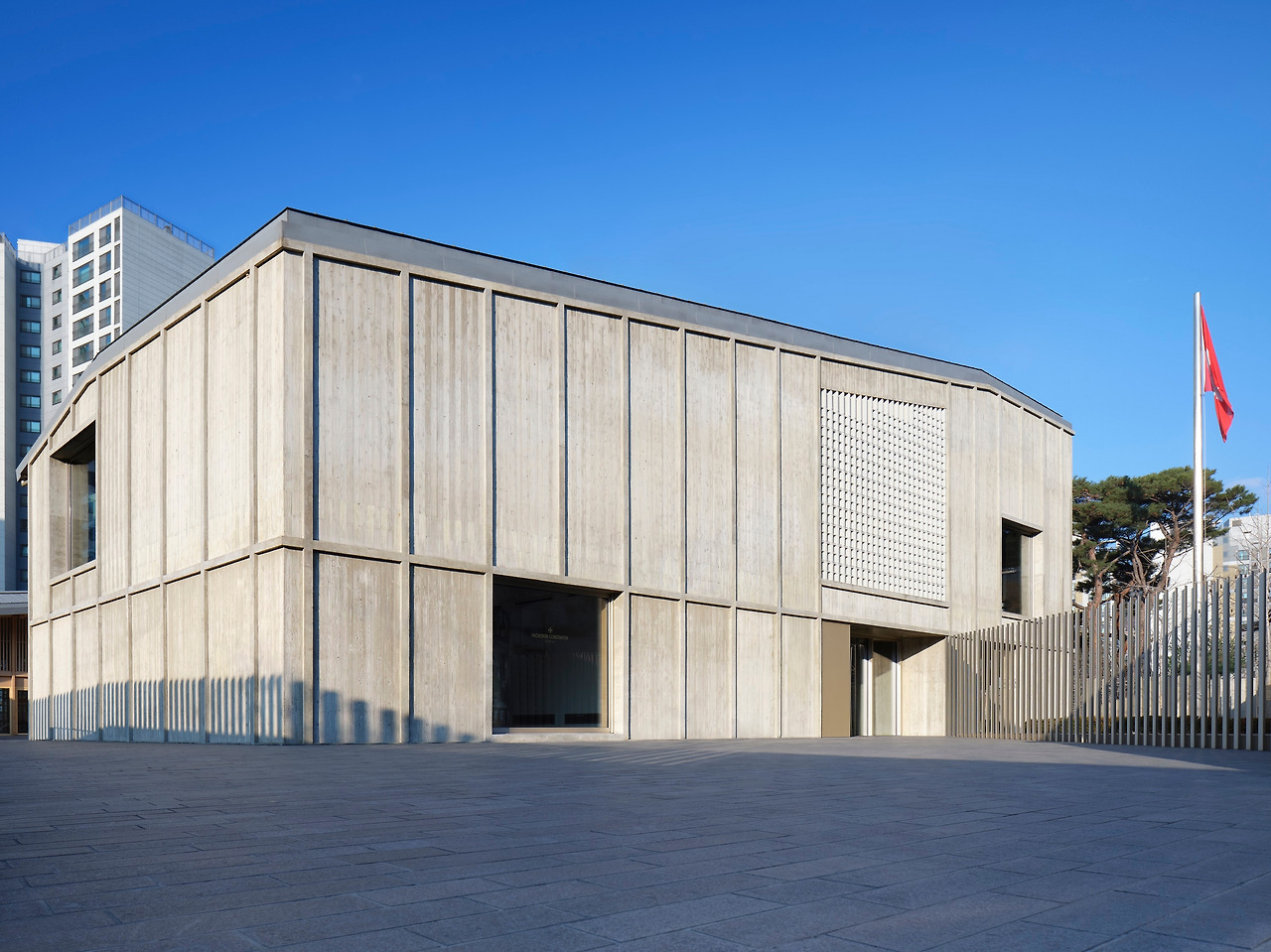 2. 주한 스위스 대사관 외경.jpg