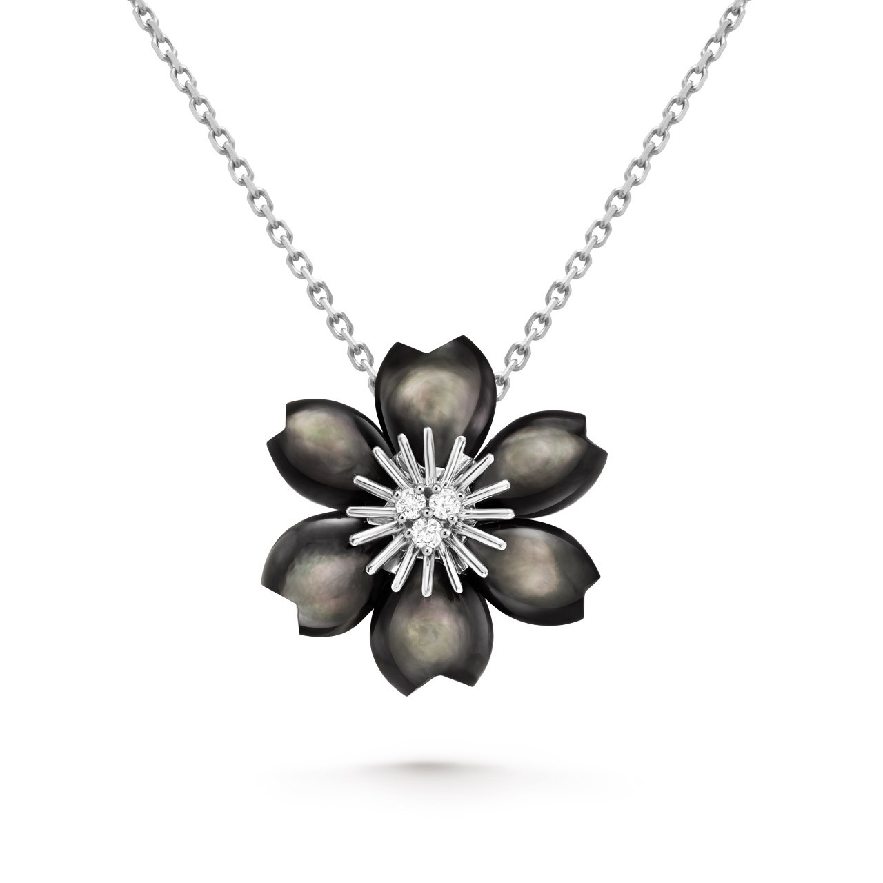 vcarp7ti00-web-jewelry-flora-rose-de-noel-pendant-detail-01-white-gold-grey-mother-of-pearl-diamonds.jpg