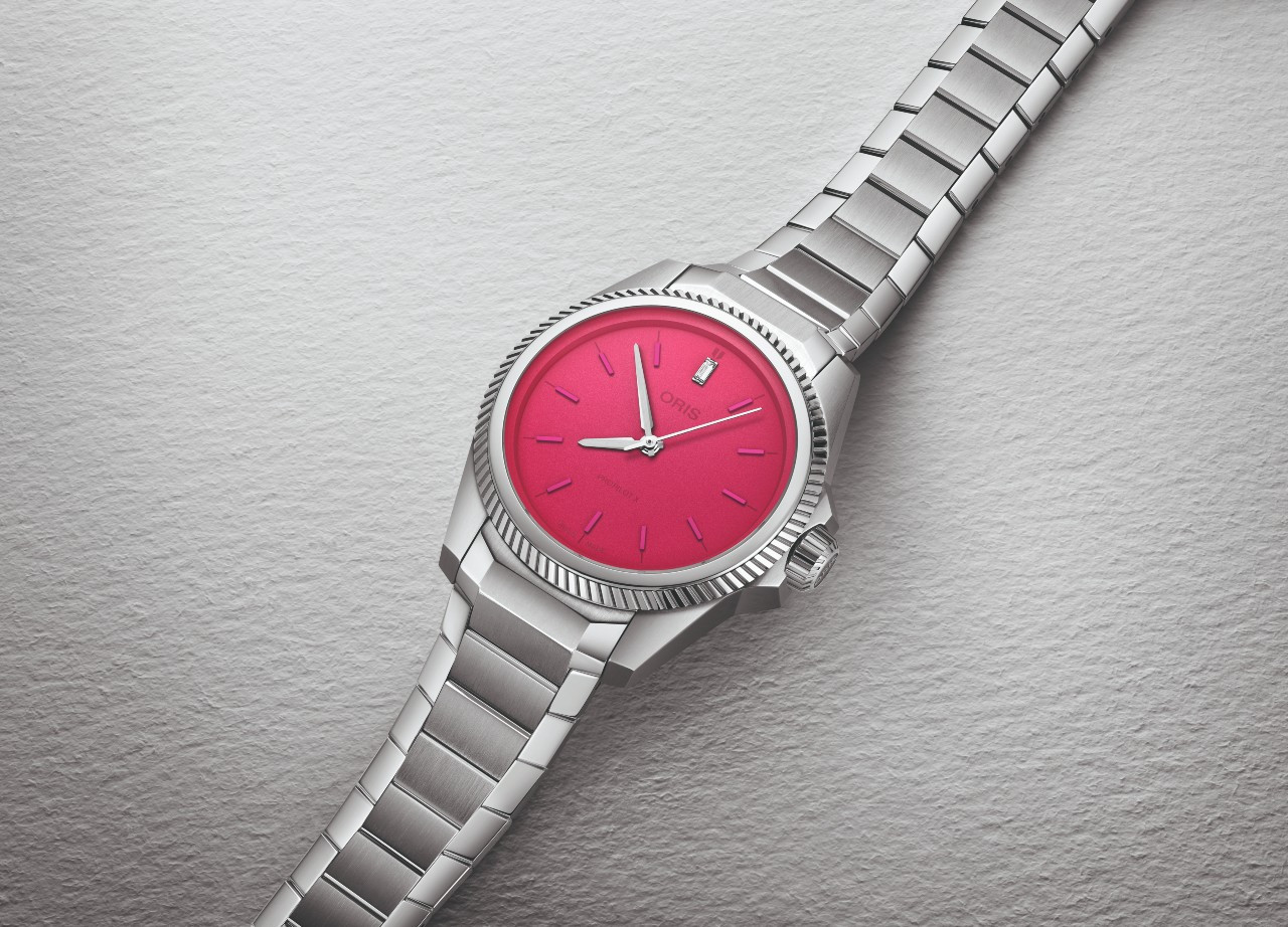 01 531 7796 4158-07 8 17 05LC - ProPilot X Miss Piggy Edition - prs.jpg