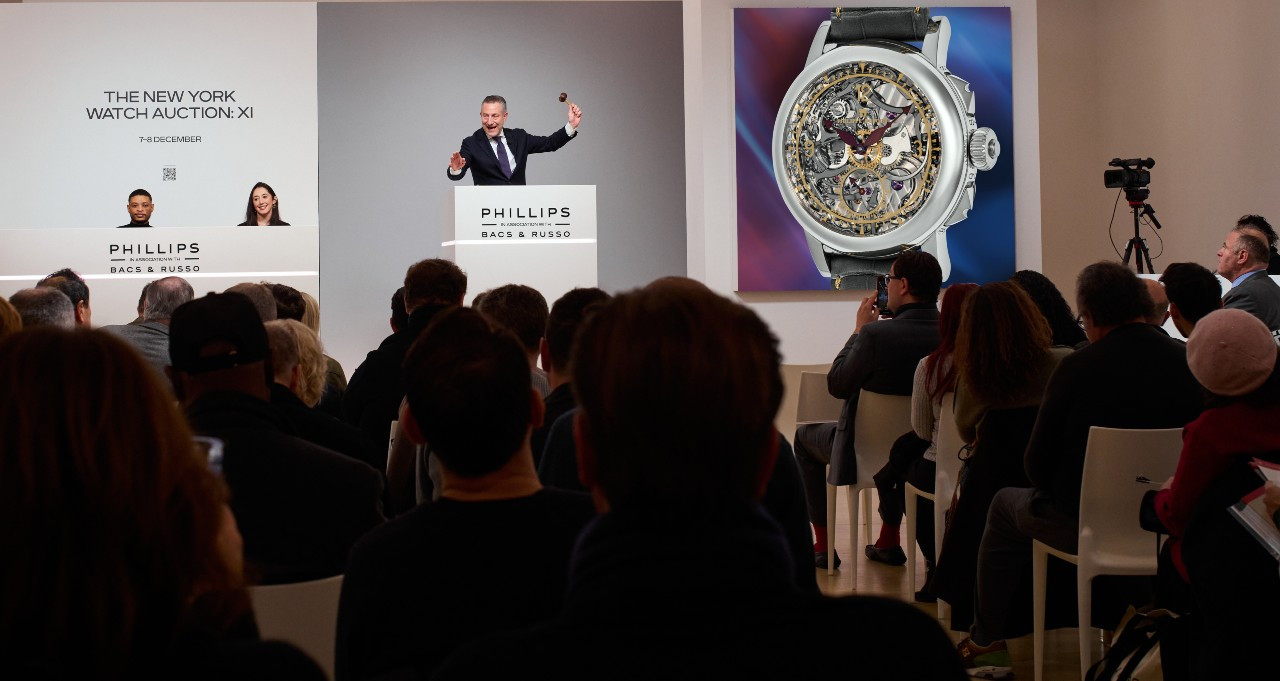 The New York Watch Auction XI salroom shot.jpg