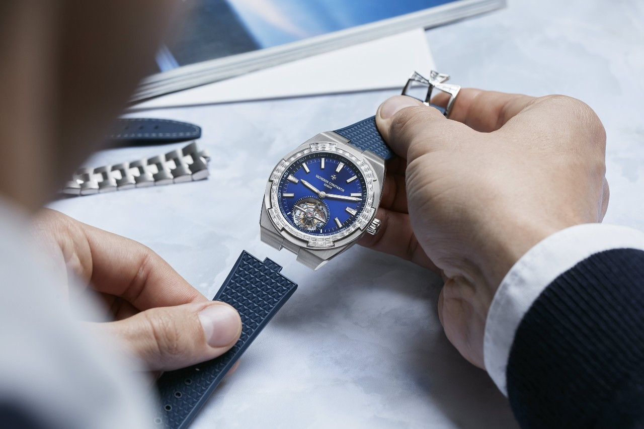 바쉐론 콘스탄틴 오버시즈 투르비용 하이 주얼리_05.jpg