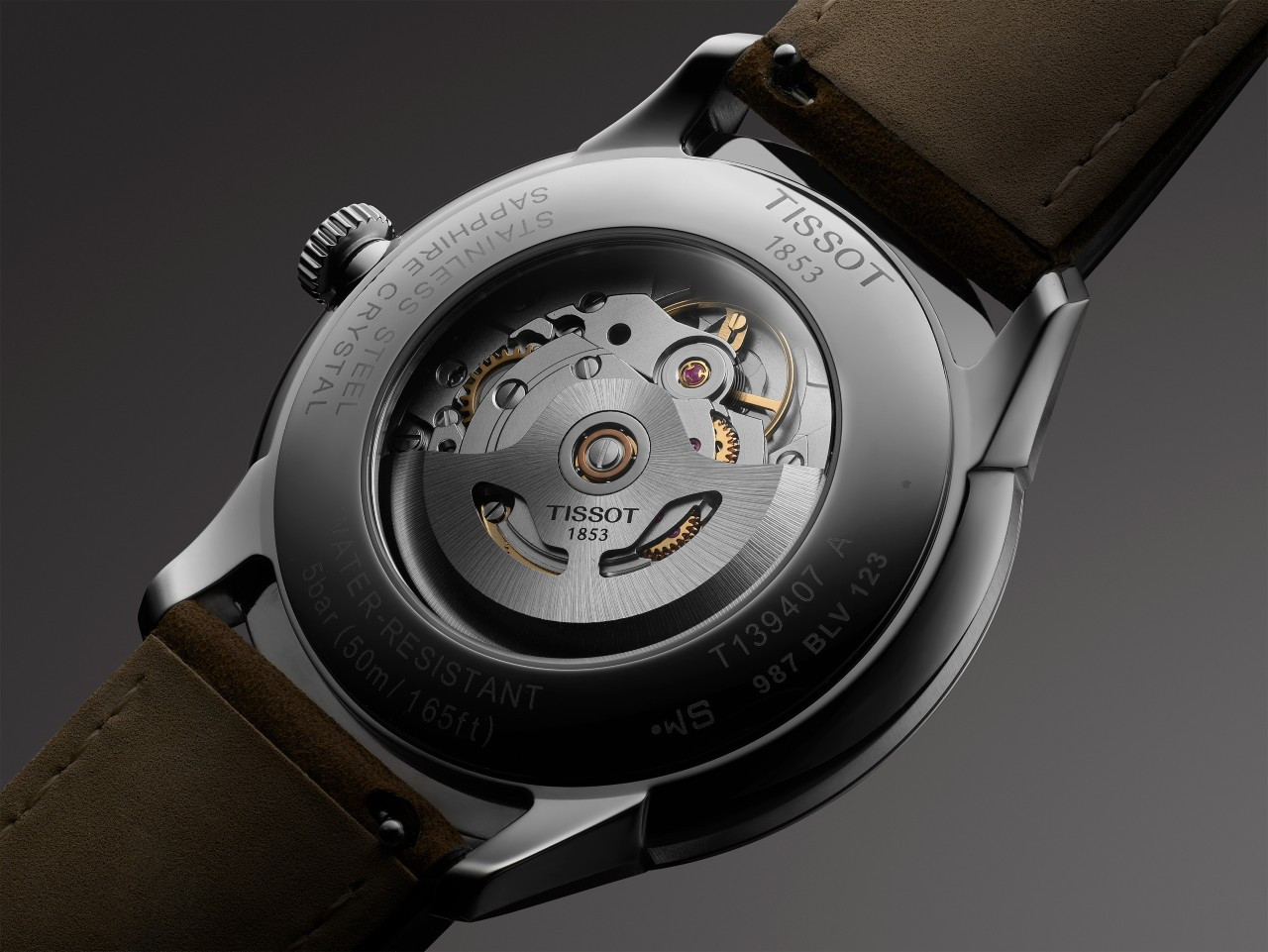 티쏘_슈망 데 뚜렐_사파이어 크리스털 백 케이스.jpg