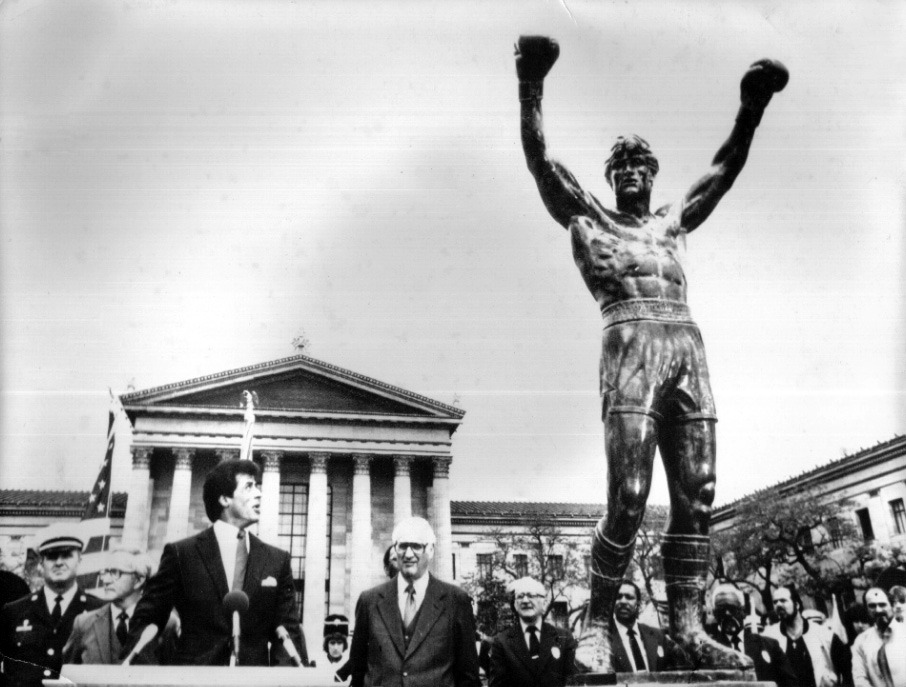 rocky-3-statue-dedication2.jpg