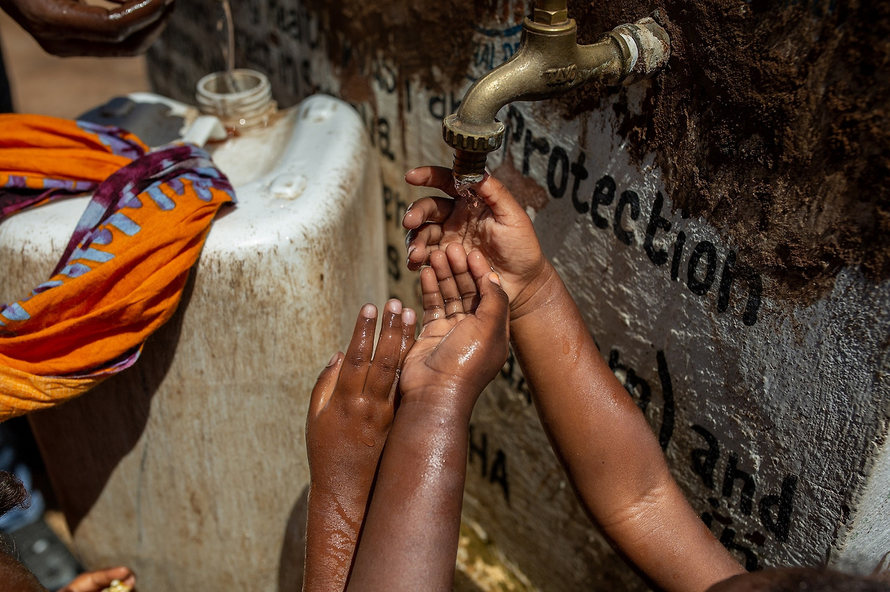 [국제구조위원회-보도자료] 국제구조위원회, 소말리아 영양실조 대응 위한 국제사회 지원 촉구.jpg