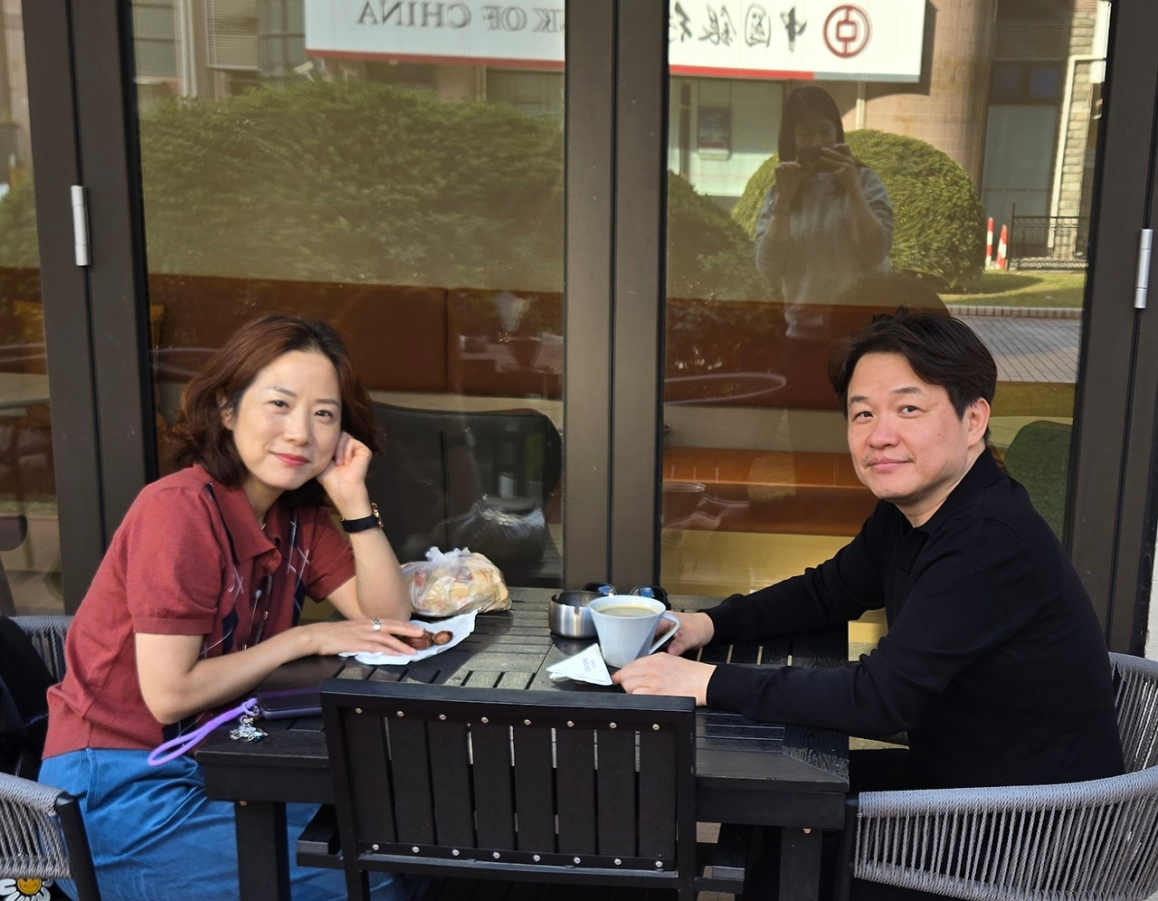 00 커피숖에서.jpg