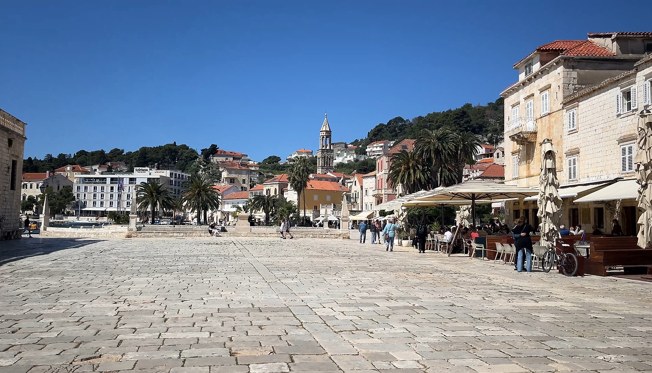 흐바르 다운타운.jpg