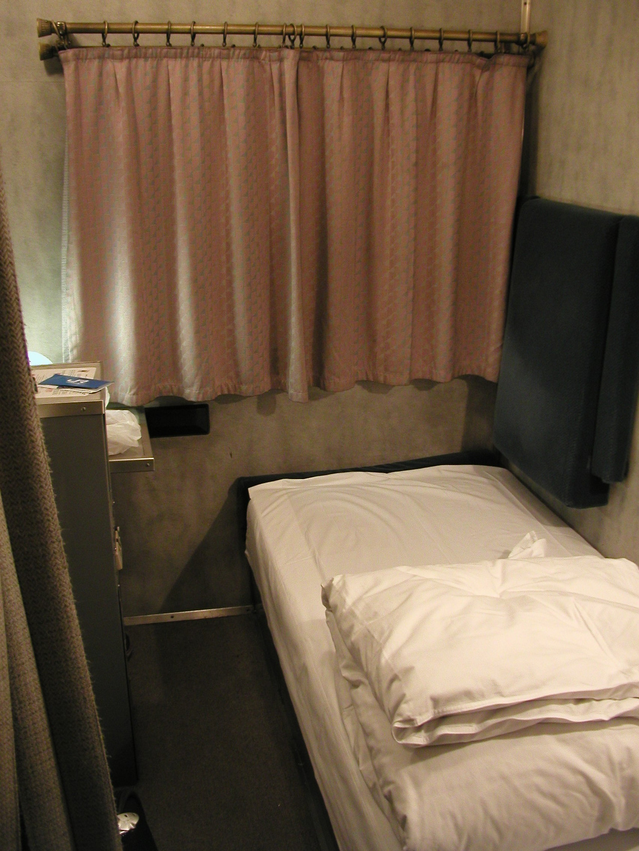 니혼카이 (1).jpg