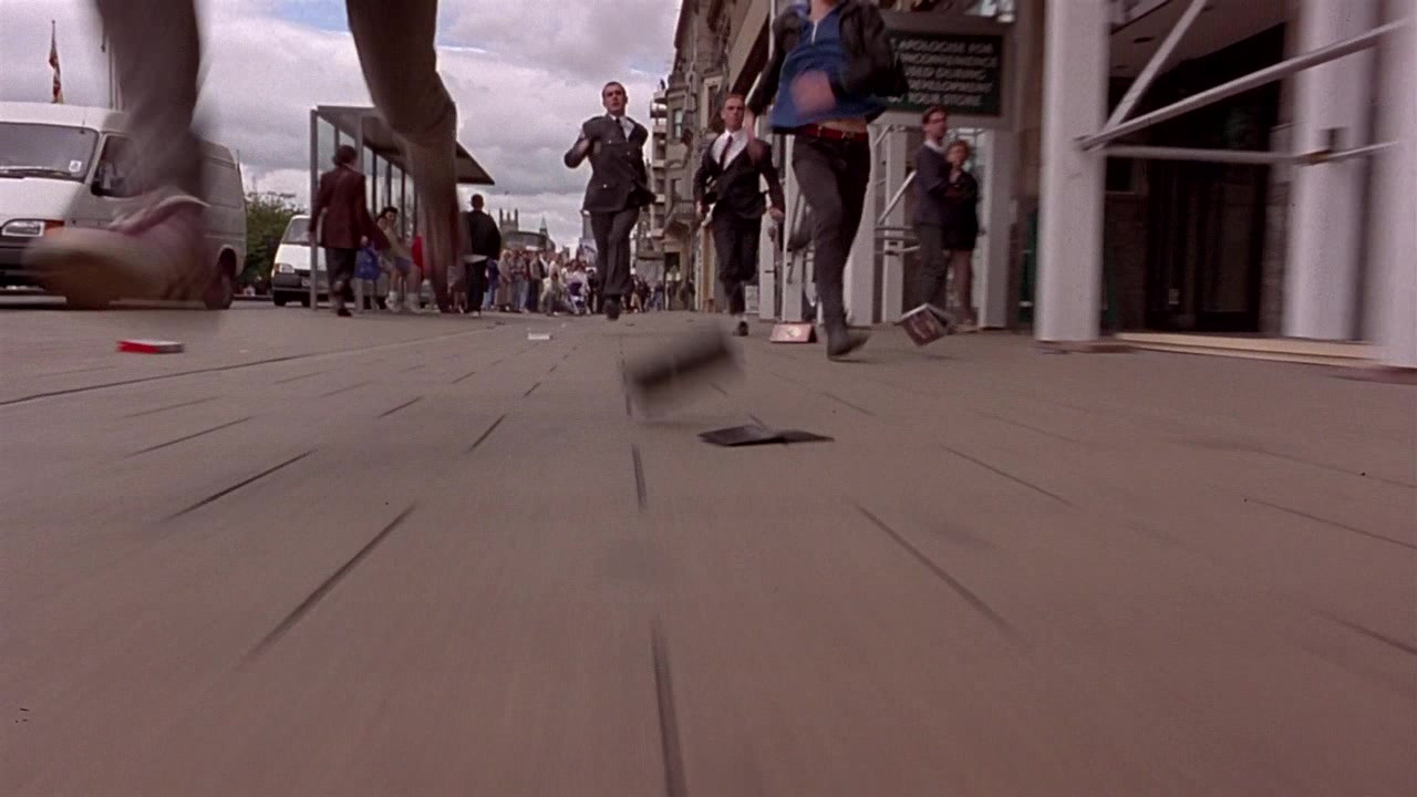 Trainspotting.1996.720p.BRRip.XviD.AC3-RARBG.avi_20140227_153723.312.jpg