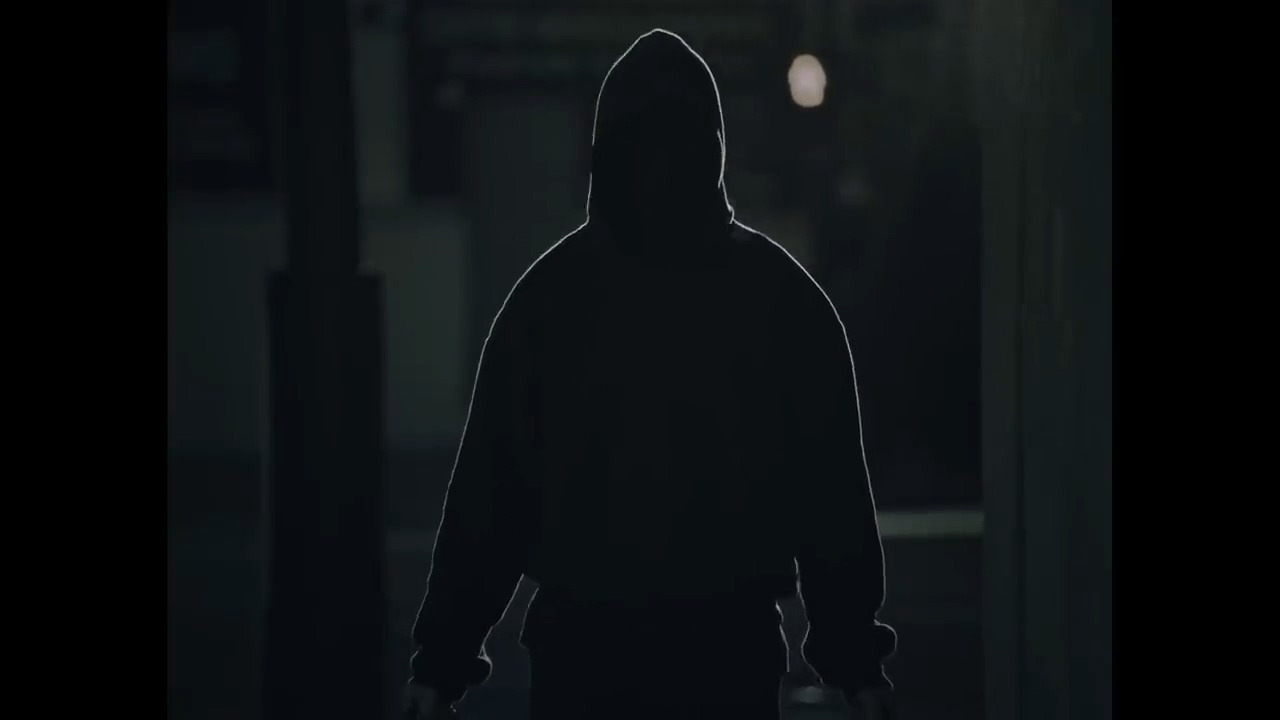 Kanye West - Heaven and Hell.mp4_20220313_124503.380.jpg