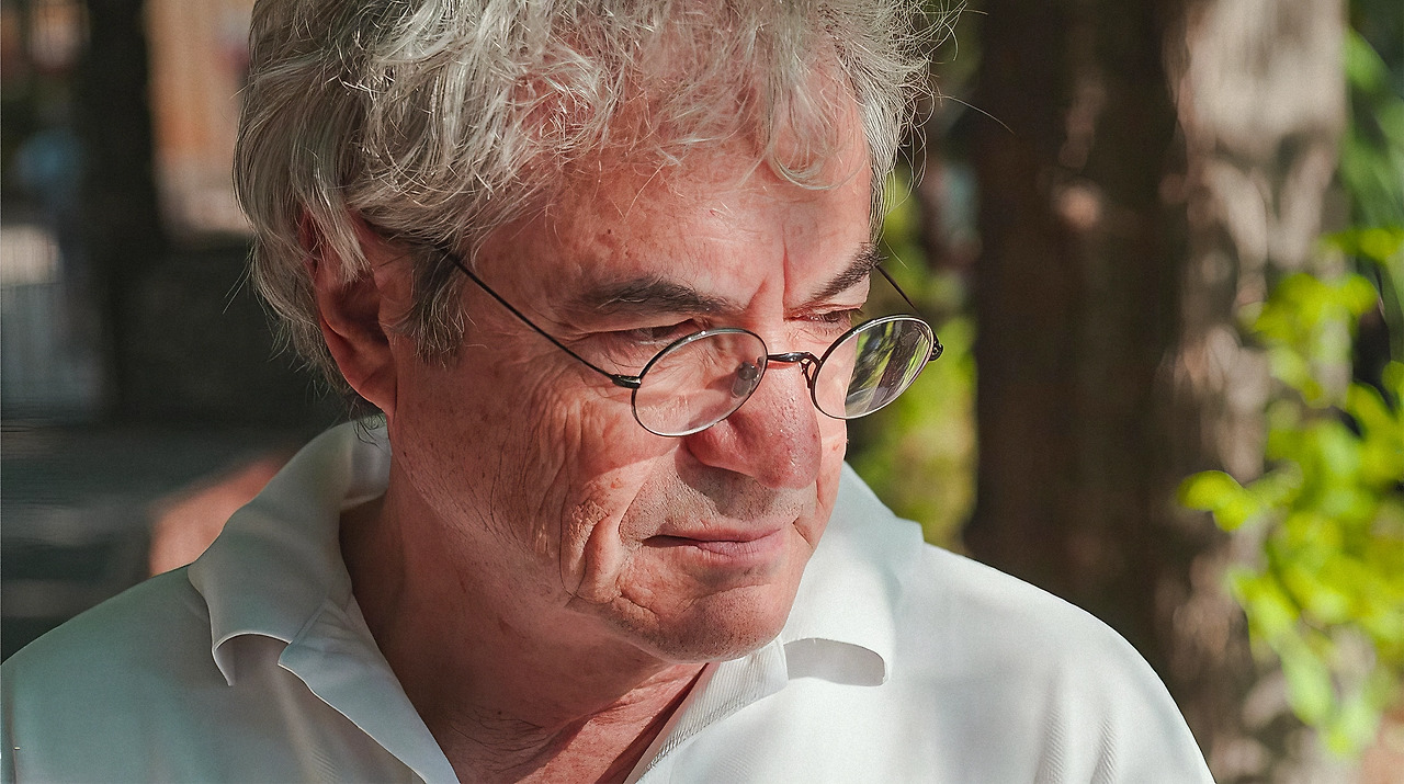 Carlo-Rovelli-cr.Jan-Jackle-CloseUp.jpg