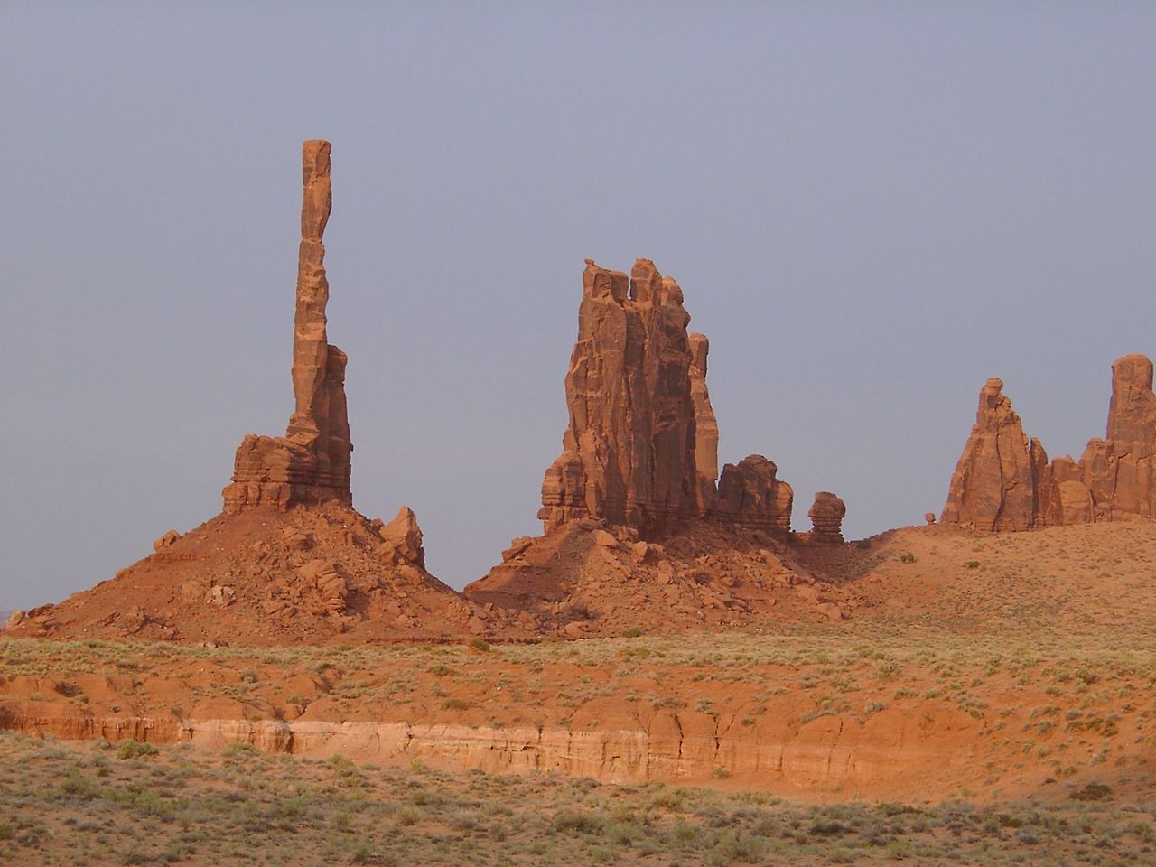 1920px-Monument_Valley_Totem_Pole.jpg