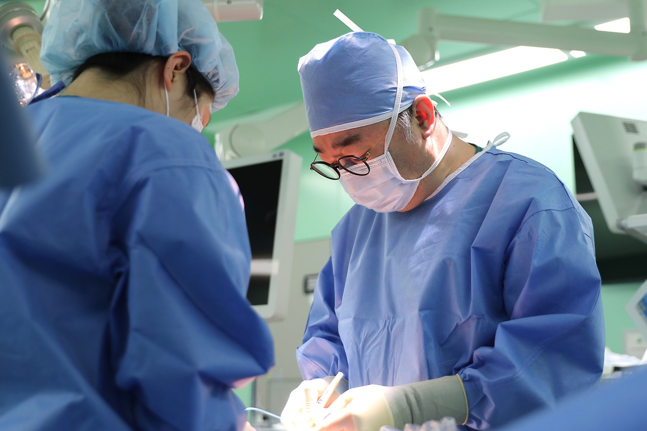 외과 최경운 교수 수술 사진8.jpg
