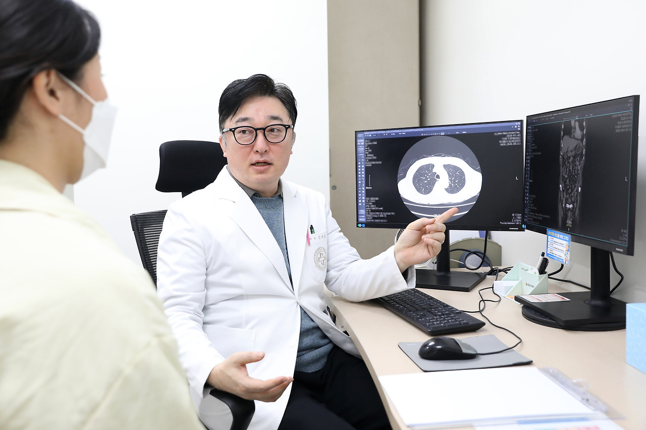 외과 최경운 교수 진료 사진6.jpg