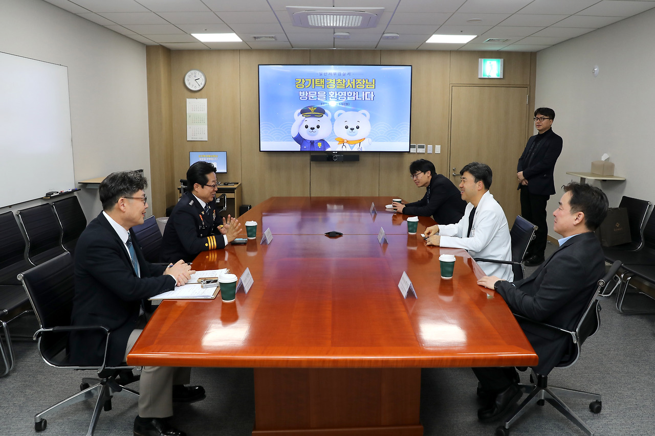 20260106_일산백병원 최원주 원장, 강기택 일산서부경찰서장 협력 간담회4.jpg